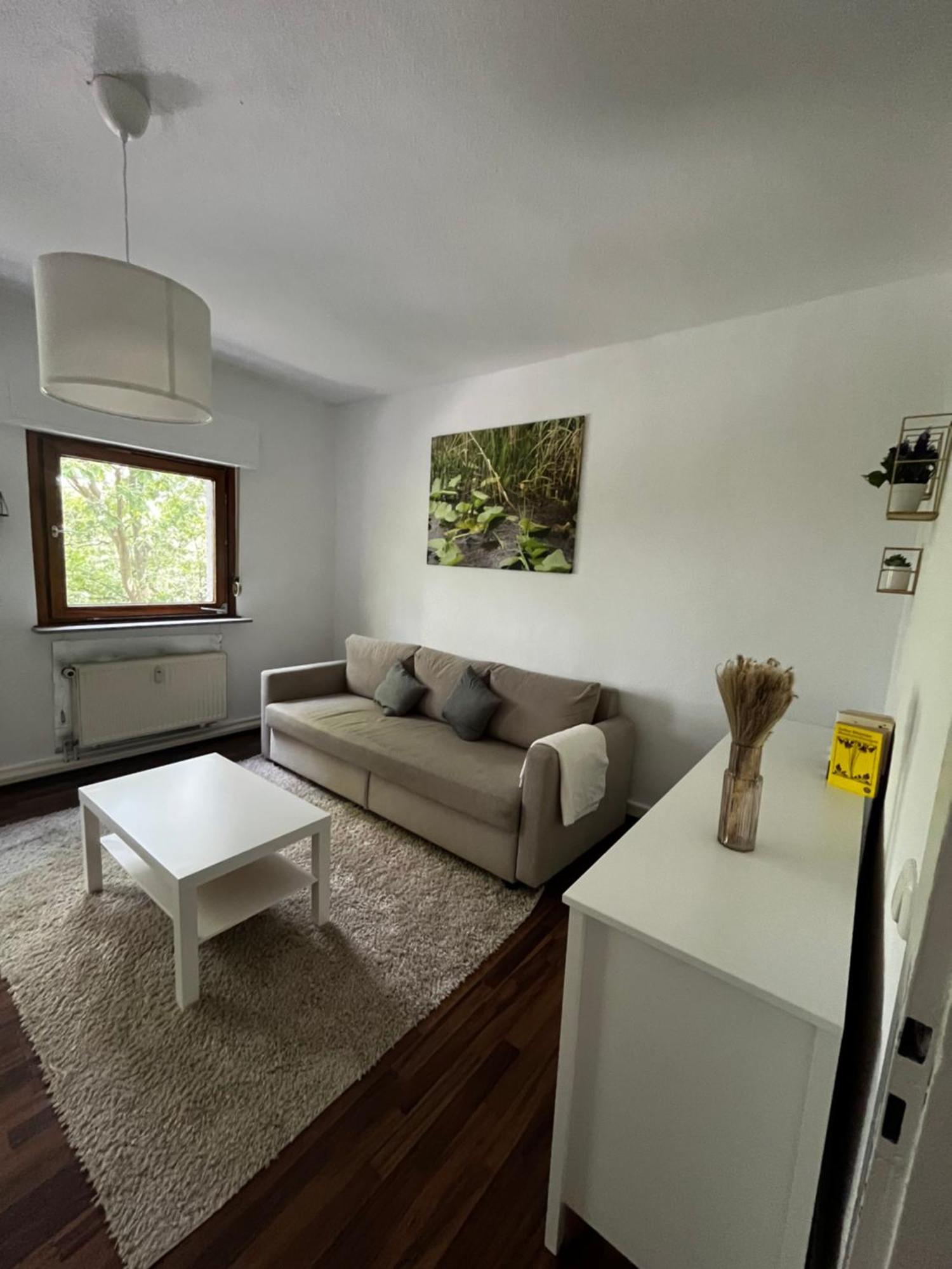 Idyllisch Wohnen An Der Ruhr Apartment Хатинген Екстериор снимка