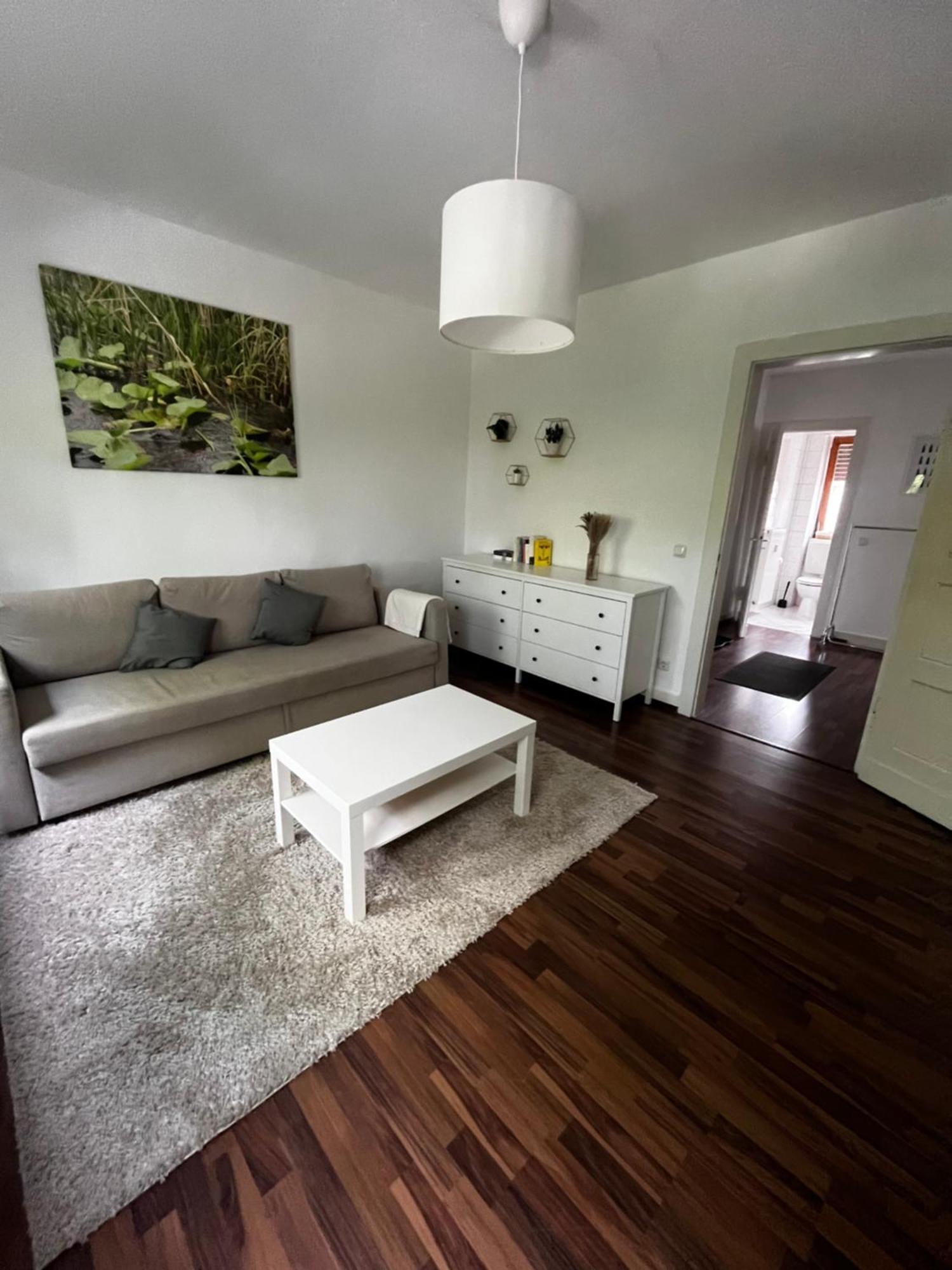 Idyllisch Wohnen An Der Ruhr Apartment Хатинген Екстериор снимка